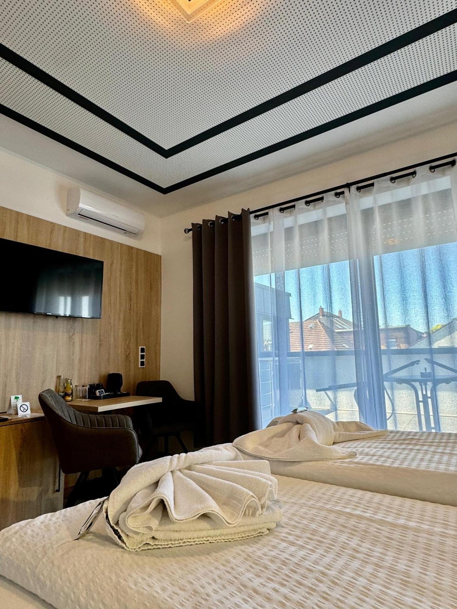 Hotel Montenegro Worms Exterior foto